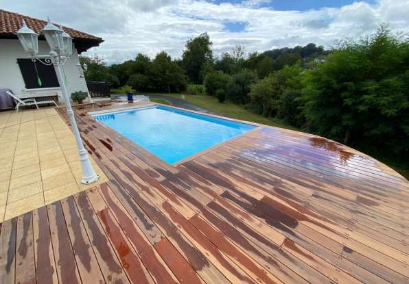 Rénovation et transformation d'une piscine en bois